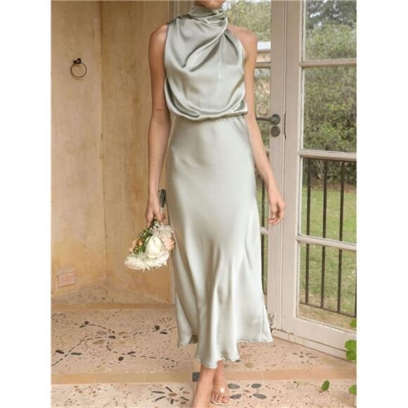 Asymmetrical Ruched Sleeveless Midi Dress - Picture 4 of 15